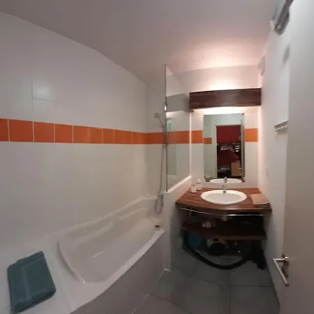 Du Chamois Roux, Dans De Tourisme 3 Etoiles Apartman *