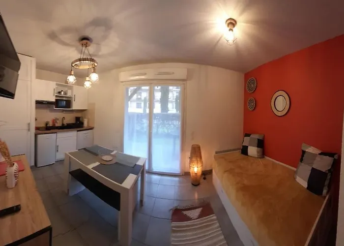 Du Chamois Roux, Dans De Tourisme 3 Etoiles * Лурд